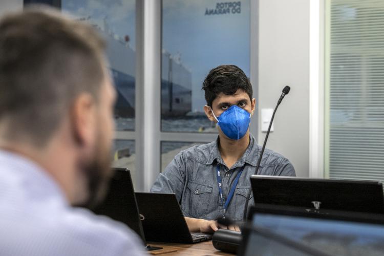 A gestão da Portos do Paraná segue sendo exemplo para portos de Norte a Sul do Brasil. Nesta quinta-feira (27), a empresa pública paranaense recebeu representantes da equipe técnica da Companhia Docas do Pará (CDP). O motivo da visita foi conhecer o caminho trilhado pelo Estado para a conquista da descentralização.