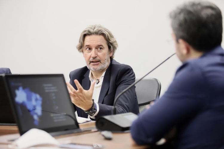 Portos paranaenses são os primeiros da América Latina a adotar uma solução baseada na colaboração entre os diversos atores envolvidos na atracação e desatracação dos navios para otimizar o gerenciamento das operações portuárias.