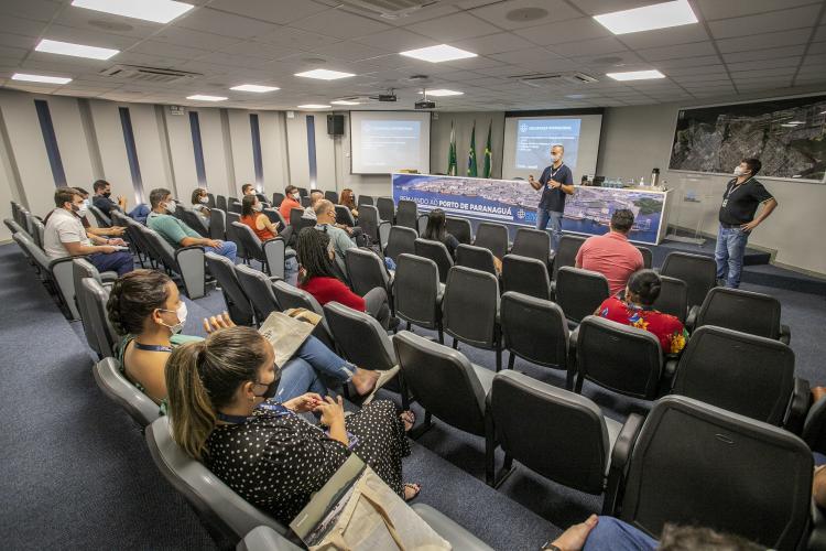 Empresa pública reforça a equipe com aprovados nos concursos de 2017 e 2016. Novos técnicos, agentes e analistas portuários passaram por semana de integração.