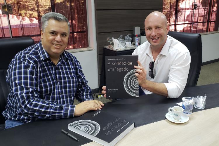 Debate incluiu os embarques de produtos diversos, recordes de movimentação, ampliação do número de berços, benefícios fiscais e a crise logística internacional