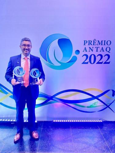 A Portos do Paraná foi, mais uma vez, reconhecida pelo respeito às regulamentações e pelo cuidado com o Meio Ambiente. A empresa pública foi destaque no Prêmio Antaq 2022, realizado pela Agência Nacional de Transportes Aquaviários, na noite de quinta-feira (10), em Brasília.