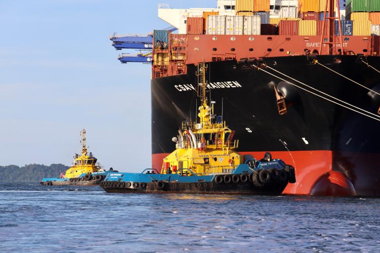 Em 2022, 58.399.109 toneladas de cargas foram carregadas e descarregadas pelos portos de Paranaguá e Antonina. O volume é 1,53% maior que o registrado em 2021, o maior registro anterior ( 57.519.879 toneladas).