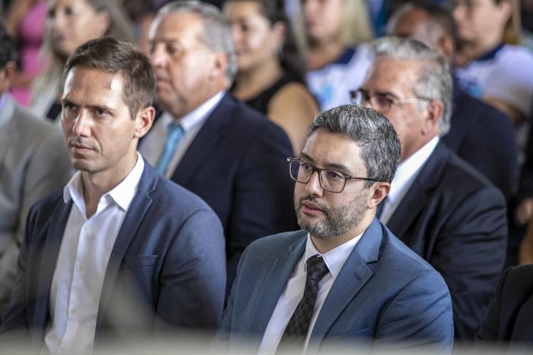 Capitania dos Portos do Paraná tem novo comando Em cerimônia realizada nesta sexta-feira (13), o capitão de mar e guerra André Luiz Morais de Vasconcelos passou a função ao Capitão de Fragata Anderson Brito de Melo.