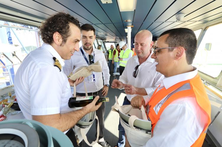 Porto de Paranaguá entra na rota de navio gigante do grupo italiano Grimaldi