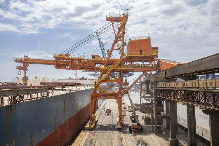 Movimentação portuária do Estado está maior tanto na comparação mensal quanto anual