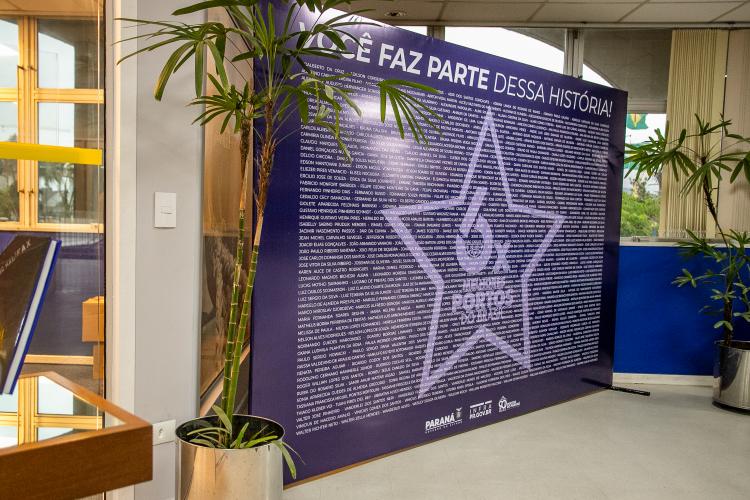 Porto de Paranaguá celebra 90 anos com exposição fotográfica dos colaboradores