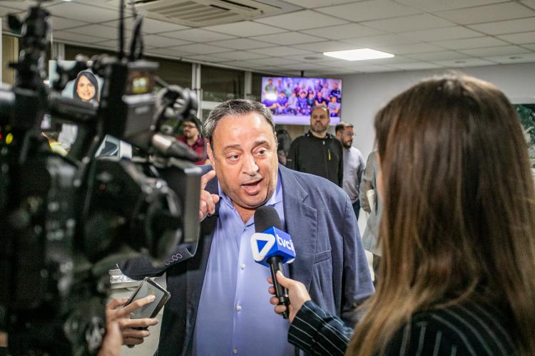 Porto de Paranaguá celebra 90 anos com exposição fotográfica dos colaboradores