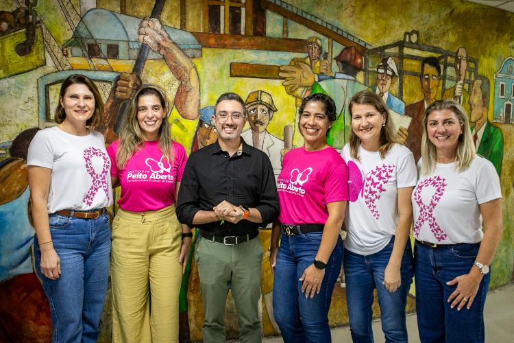 Porto de Paranaguá celebra 90 anos com exposição fotográfica dos colaboradores