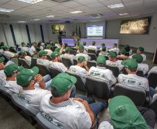 Produtores rurais visitam Porto de Paranaguá