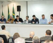 Autorizadas as obras de reparo e melhoria em trapiches na Ilha do Mel. São as estruturas de Encantadas e Nova Brasília. Contratação inclui o fornecimento de todo o material, mão de obra, equipamentos e ferramentas.