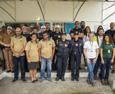 Evento atendeu cerca de 180 caminhoneiros no Pátio de triagem do Porto de Paranaguá. Foram ofertados serviços gratuitos como vacinação, medição de pressão e diabetes, corte de cabelo, orientação espiritual e palestras sobre trânsito e segurança.