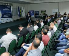 Evento na noite de segunda-feira (9) apresentou obras e projetos para empresários e produtores dos Campos Gerais.
