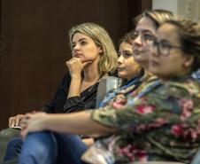 Psicóloga faz palestra às mulheres da Portos do Paraná