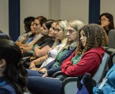 Psicóloga faz palestra às mulheres da Portos do Paraná