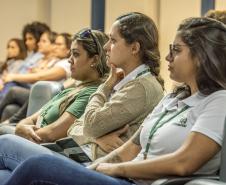 Ontem (17), uma temática bem específica foi tratada pela bióloga Jaqueline Dittrich, analista portuária da Diretoria de Meio Ambiente da empresa.