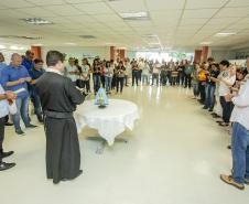 Padroeira do Paraná faz procissão pelo cais do Porto de Paranaguá