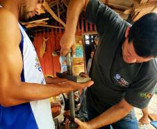 A empresa Portos do Paraná oferece a atividade, nessa semana, na Ilha de São Miguel. Objetivo é ensinar sobre manutenção de motores para que os pescadores fiquem menos dependentes de serviços de terceiros. Ainda em novembro, a atividade acontecerá na Ilha do Teixeira. 