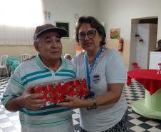 Empregados da empresa pública entregaram 174 presentes para crianças, jovens e idosos carentes em Paranaguá e Antonina. O Natal Solidário da empresa pública arrecadou brinquedos, bicicletas, instrumentos musicais, roupas e sapatos para fazer a festa de quem mais precisava. 