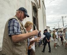 Depois de igrejas e museu, um dos lugares mais procurados pelos turistas que desembarcaram foi o Mercado Municipal