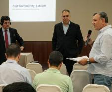 Empresários que importam e exportam produtos via Porto de Paranaguá participaram nessa sexta-feira (13) de uma discussão sobre a implantação de um sistema de troca de dados da comunidade portuária dos Portos do Paraná. 