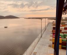 Viajante se aventurou com o marido e atravessou o Atlântico num navio porta contêiner