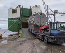 Primeira super peça do ano é embarcada no Porto de Paranaguá