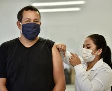 Empregados de empresas que atuam no Porto de Paranaguá serão vacinados nesta quarta-feira (29) e quinta-feira (30), contra o vírus da Influenza.
