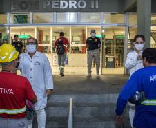 Número é de 15 dias de funcionamento das estruturas médicas, montadas pela Portos do Paraná. Portuários e caminhoneiros passam por aferição de temperatura, análise primária de sintomas e orientação médica. 