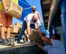 A ação envolveu oito barcos, distribuiu 1.043 cestas básicas e foi coordenada pela Diretoria Empresarial da Portos do Paraná. Foram beneficiados moradores da Ilha do Mel - Brasília, Encantadas e Ponta Oeste, Superagüi, São Miguel, Piaçaguera, Maciel, Eufrasina, Ponta do Ubá, Amparo, Europinha, Teixeira e Ilha das Peças.