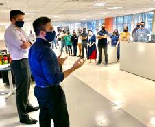 Ex-diretor administrativo financeiro recebeu homenagem dos amigos da portos do Paraná.