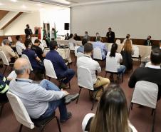 A Portos do Paraná e os terminais que atuam no Porto de Paranaguá participaram de um evento sobre segurança portuária, nesta quinta-feira (24). Com participação de representantes do Ministério da Infraestrutura e do Gabinete de Segurança Institucional da Presidência da República, o objetivo é aproximar as diferentes forças de segurança e ampliar o intercâmbio de informações.