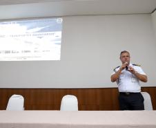 A Portos do Paraná e os terminais que atuam no Porto de Paranaguá participaram de um evento sobre segurança portuária, nesta quinta-feira (24). Com participação de representantes do Ministério da Infraestrutura e do Gabinete de Segurança Institucional da Presidência da República, o objetivo é aproximar as diferentes forças de segurança e ampliar o intercâmbio de informações.