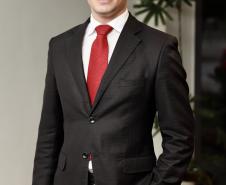 O advogado Luciano Costenaro Oliveira é o novo diretor administrativo financeiro da Portos do Paraná.