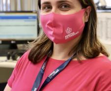Para lembrar da importância de cuidar-se, como parte do empodeiramento delas, esta semana, a empresa pública distribuiu às quase 80 mulheres do quadro, máscaras cor de rosa, com um convite para a palestra, que encerra a ação na próxima quinta-feira, dia 29.