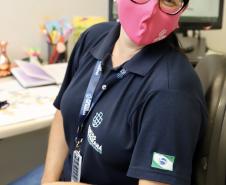 Para lembrar da importância de cuidar-se, como parte do empodeiramento delas, esta semana, a empresa pública distribuiu às quase 80 mulheres do quadro, máscaras cor de rosa, com um convite para a palestra, que encerra a ação na próxima quinta-feira, dia 29.