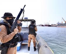 A partir desta terça-feira (13), todos os dias durante as 24 horas , equipes do Núcleo Especial de Polícia Marítima (Nepom) da Polícia Federal e da Patrulha Costeira do 9º Batalhão de Polícia Militar atuarão em turnos para coibir atividades criminosas pelo mar. 