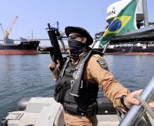 A partir desta terça-feira (13), todos os dias durante as 24 horas , equipes do Núcleo Especial de Polícia Marítima (Nepom) da Polícia Federal e da Patrulha Costeira do 9º Batalhão de Polícia Militar atuarão em turnos para coibir atividades criminosas pelo mar. 