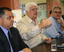Governo e iniciativa privada se reunem