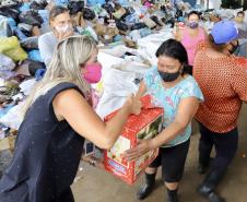 Natal Voluntário faz a alegria de 126 crianças em Paranaguá e Antonina