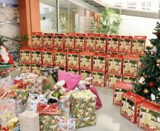 Natal Voluntário faz a alegria de 126 crianças em Paranaguá e Antonina