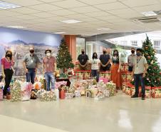 Natal Voluntário faz a alegria de 126 crianças em Paranaguá e Antonina