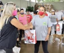 Natal Voluntário faz a alegria de 126 crianças em Paranaguá e Antonina