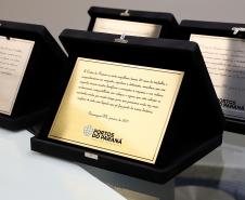 A Portos do Paraná encerrou nesta quarta-feira, dia 27, a entrega das homenagens aos colaboradores com mais tempo de empresa. Foram 38 portuários que receberam uma placa de agradecimento pelos mais de 40 anos de dedicação à empresa pública.