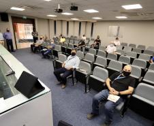 A Portos do Paraná encerrou nesta quarta-feira, dia 27, a entrega das homenagens aos colaboradores com mais tempo de empresa. Foram 38 portuários que receberam uma placa de agradecimento pelos mais de 40 anos de dedicação à empresa pública.