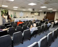 A Portos do Paraná encerrou nesta quarta-feira, dia 27, a entrega das homenagens aos colaboradores com mais tempo de empresa. Foram 38 portuários que receberam uma placa de agradecimento pelos mais de 40 anos de dedicação à empresa pública.