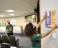 Cartazes e breves palestras trazem dicas e incentivam a economia na Portos do Paraná
