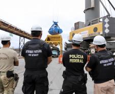 A Portos do Paraná compartilha com a Polícia Federal os dados obtidos nos 27  programas de monitoramentos ambientais. As informações colaboram com a operação “30 Days at Sea 3.0” (30 Dias no Mar) da International Criminal Police Organization - INTERPOL. A ação envolve cerca de 60 países e tem como foco principal o combate à poluição marítima.