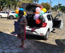 Assistente social e pedagoga da Portos do Paraná ganhou homenagem dos colegas de Recursos Humanos