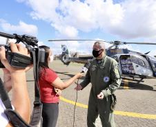 Ação conjunta da Portos do Paraná, Defesa Civil e batalhão aéreo da Polícia Militar entregou cestas básicas em comunidades extremamente isoladas.