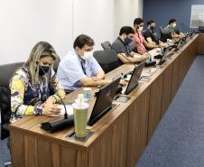 Os gerentes da Portos do Paraná participaram na tarde desta quarta-feira (5) da apresentação do processo de Gestão do Desempenho individual na empresa pública. A sistemática faz parte das atividades de melhorias previstas dentro do projeto Orgulho de Ser Portos do Paraná, para alinhamento e revisão dos modelos de gestão e governança.